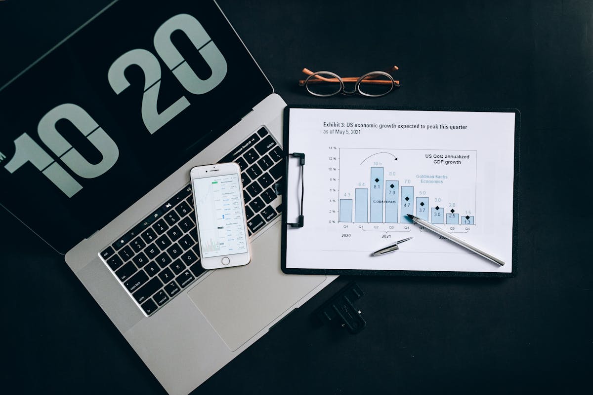 How AI Agents Fix CRM Data Quality Where Manual Updates Failed